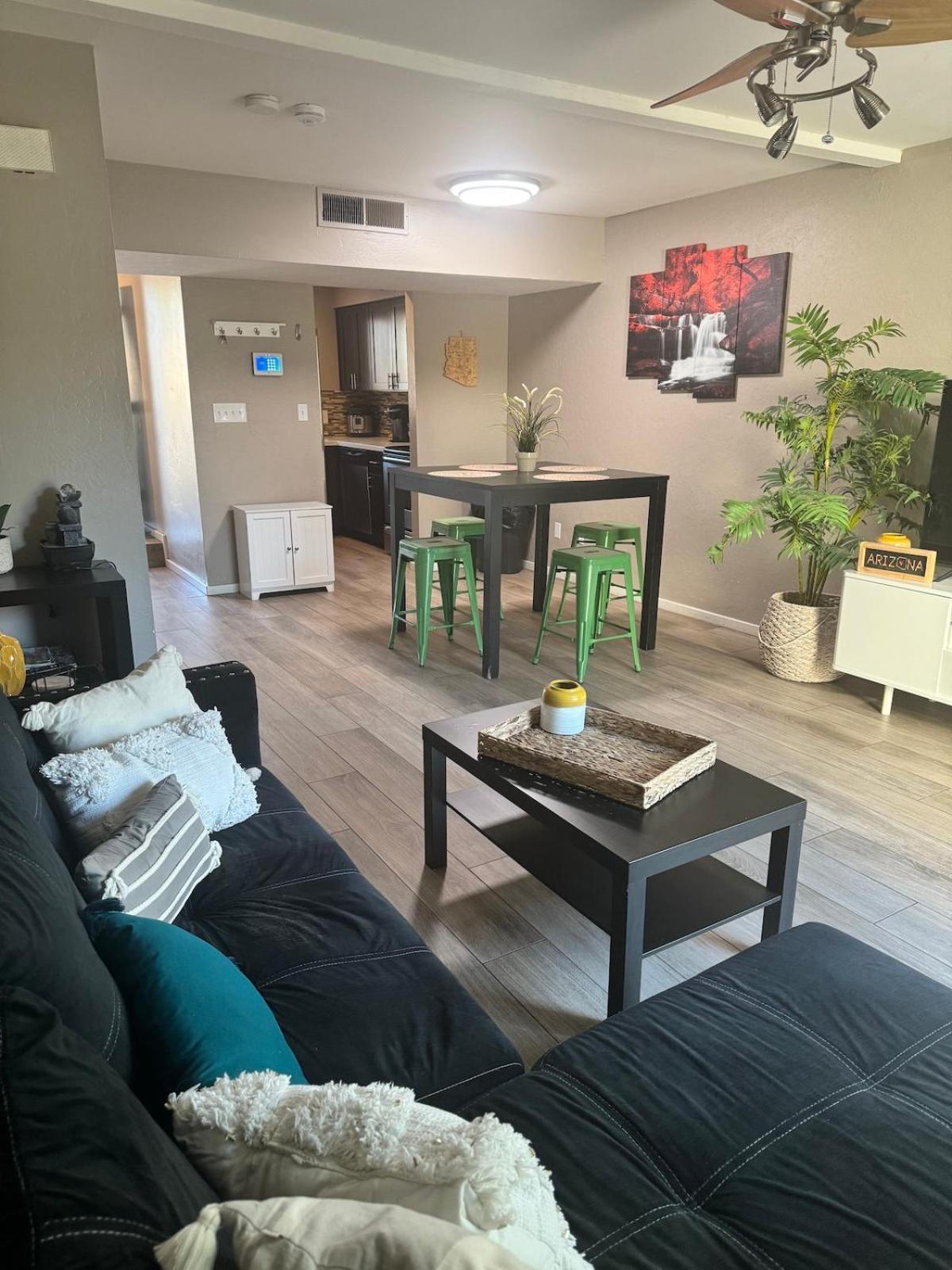 Old Town Scottsdale 2 Bedroom Gem! 외부 사진