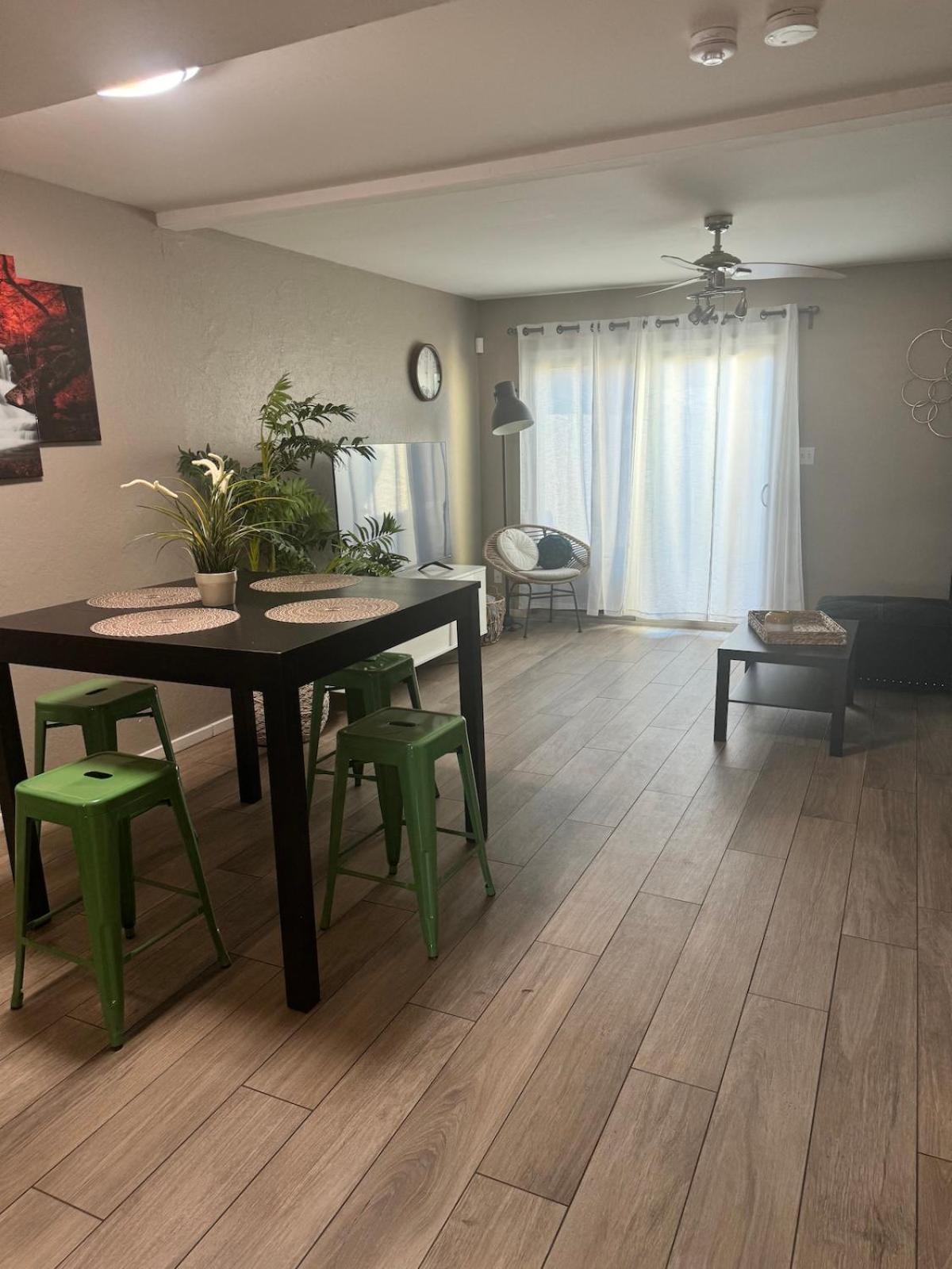 Old Town Scottsdale 2 Bedroom Gem! 외부 사진